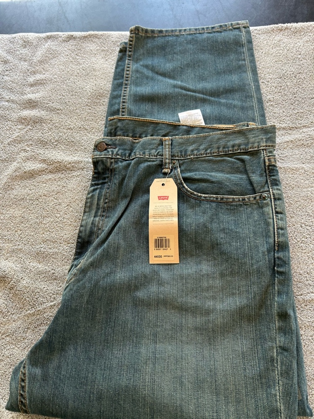 Men’s Levi Jeans